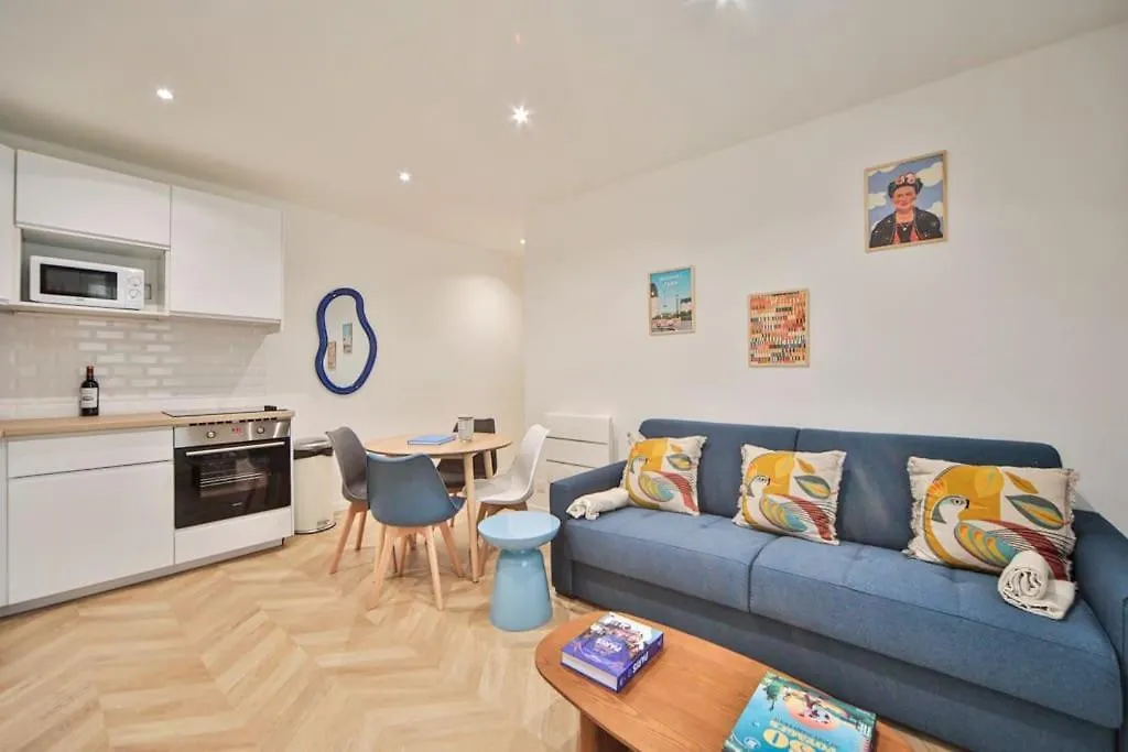 Апартаменты Appartement De Charme Proche Du Canal Saint-Martin Париж Франция